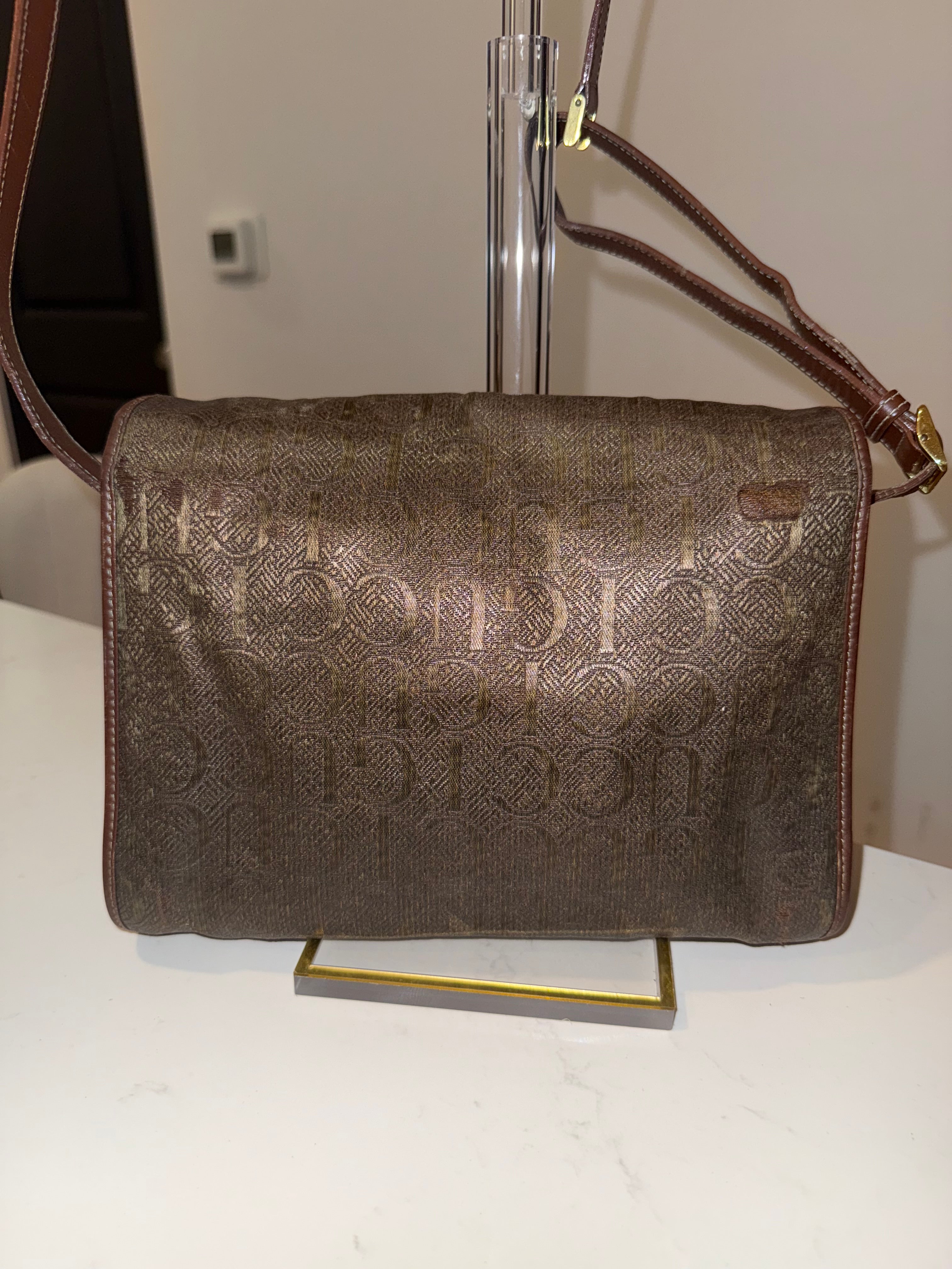 Vintage Gucci crossbody shoulder bag Y2K