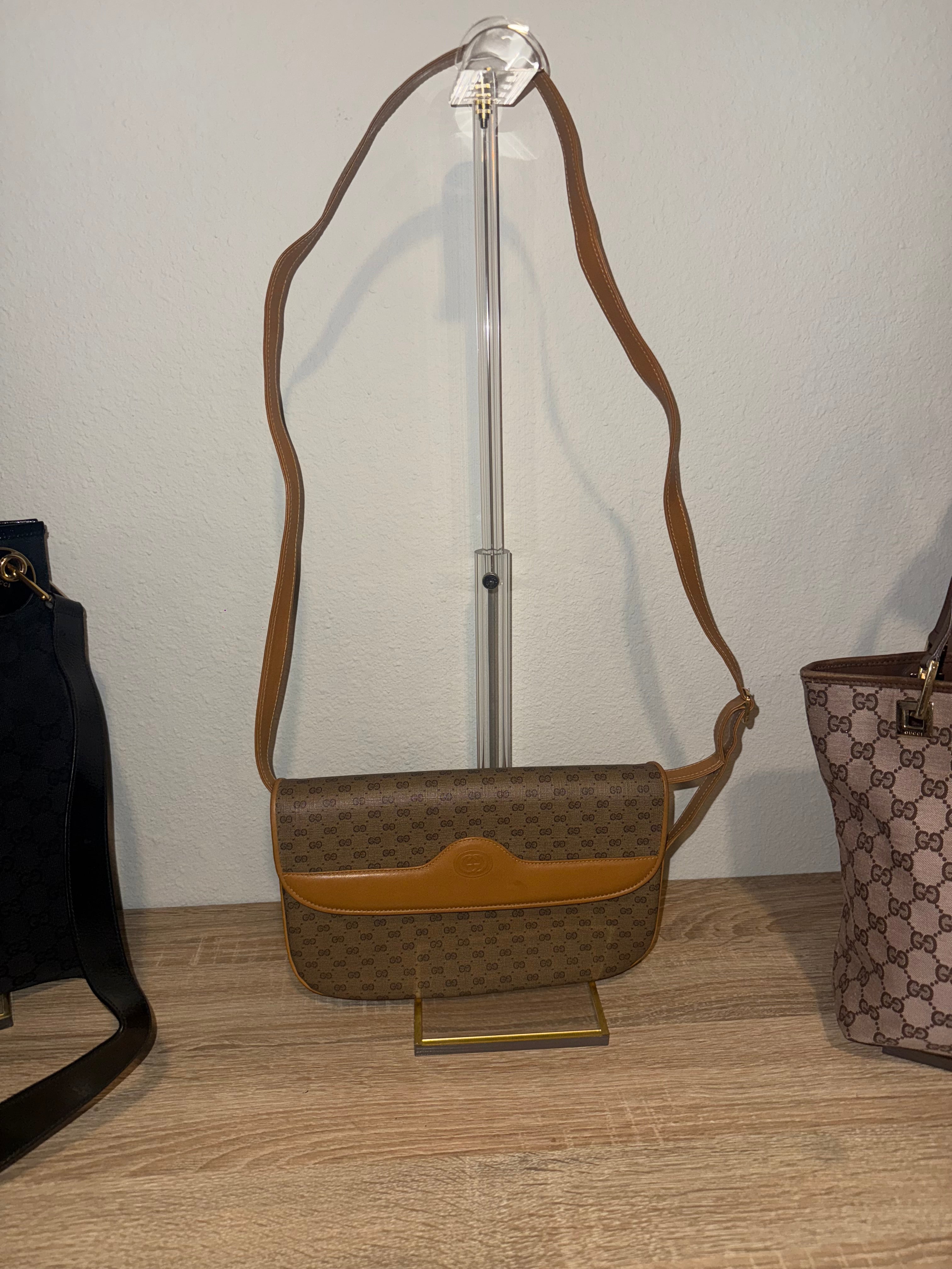 Authentic vintage Gucci shoulder bag
