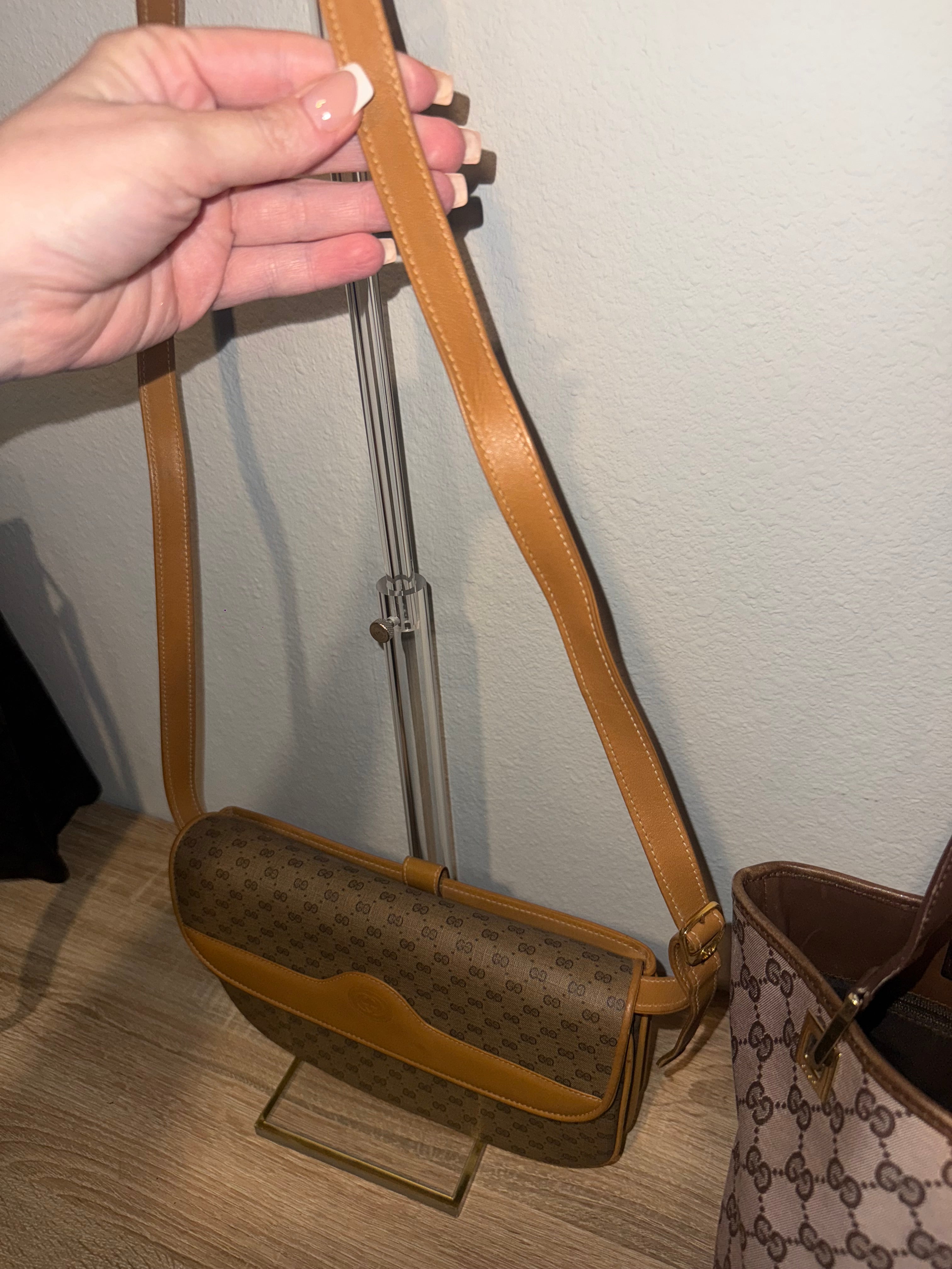 Authentic vintage Gucci shoulder bag