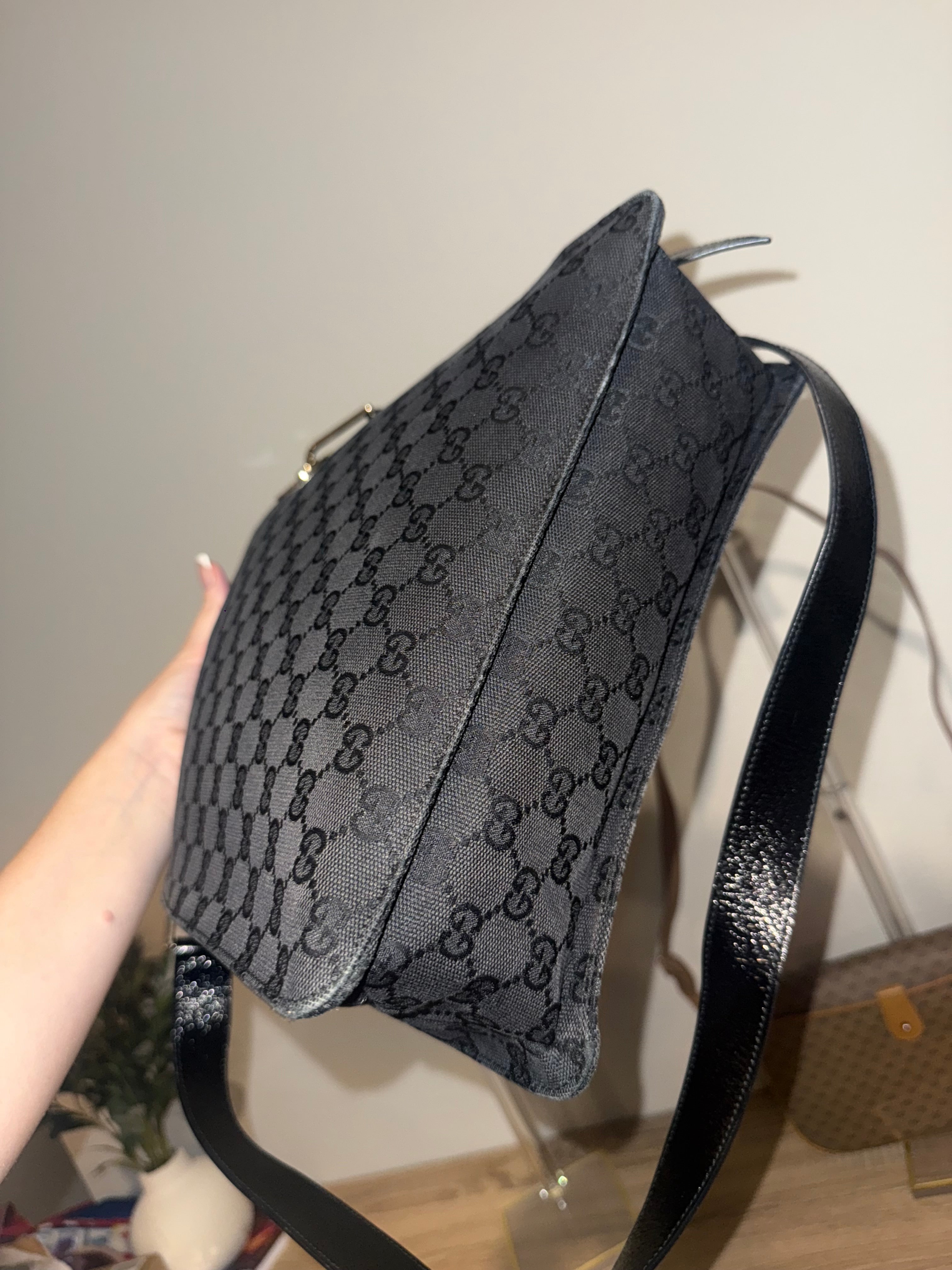 Authentic Gucci GG Canvas Ring Shoulder Bag